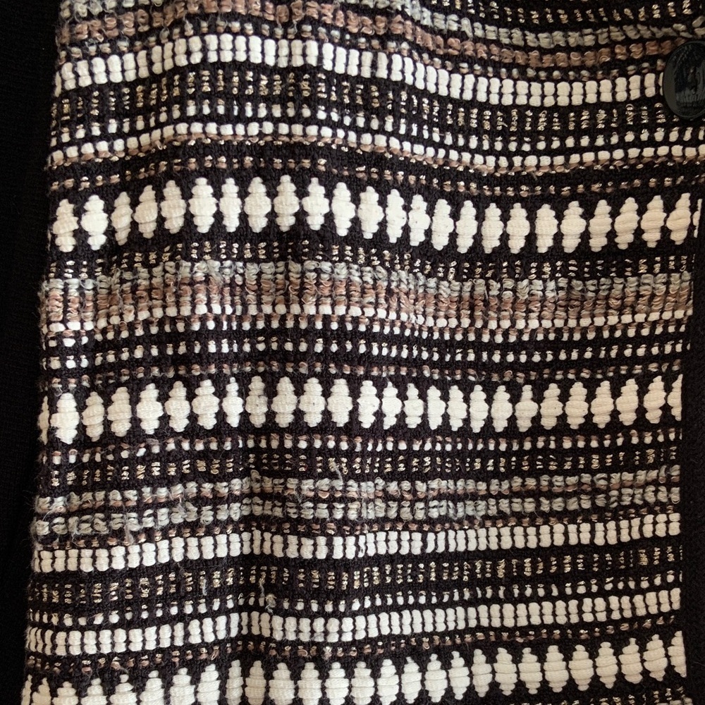 Black and White Patterned Cardigan Chico’s size 2 - Picture 3 of 10